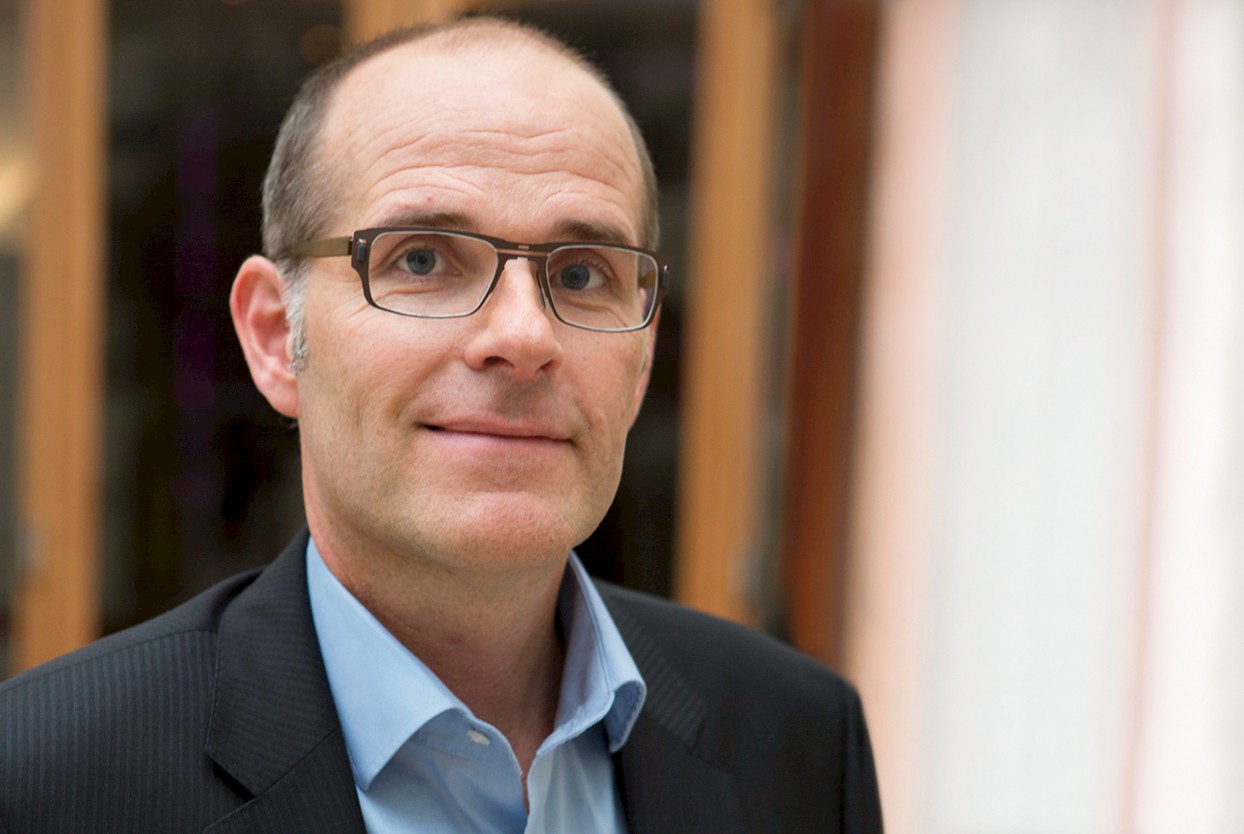 Dr. Michael Greve